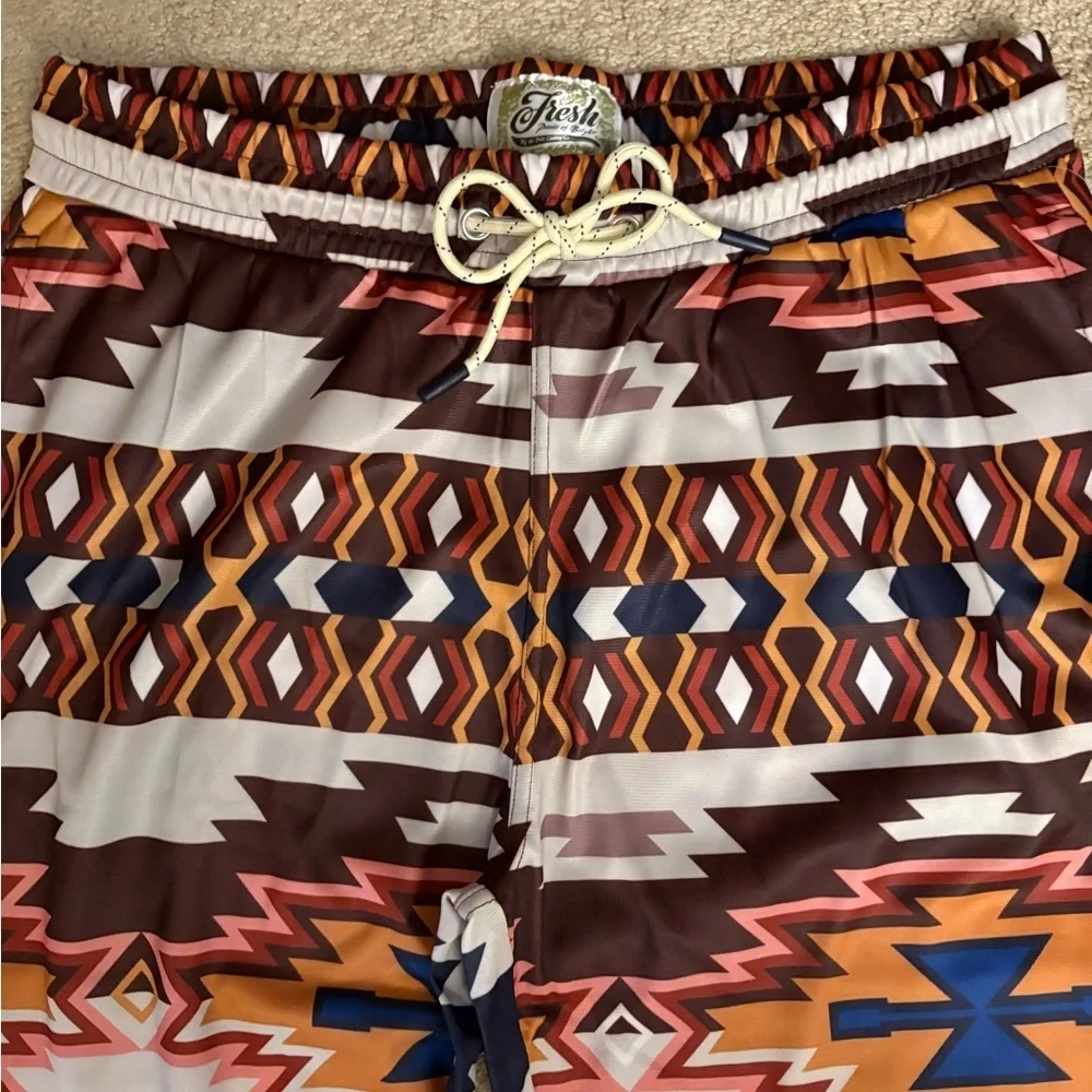 NWT-L Navajo Pattern  Performance Pant gathered ankle drawstring & elastic waist